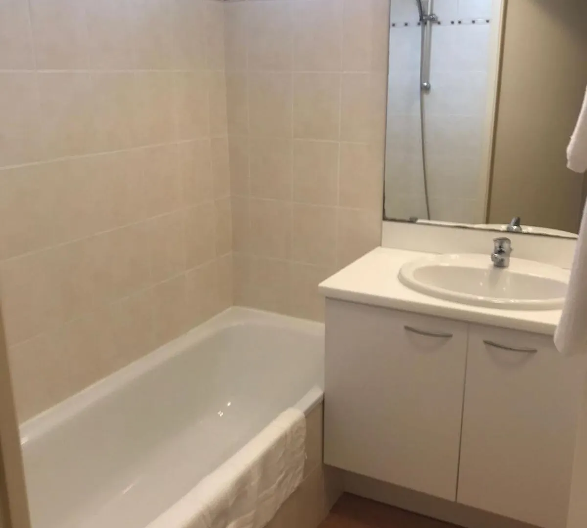 Zenbnb - Isis - Piscine - Balcon - 4 Pers Nangy